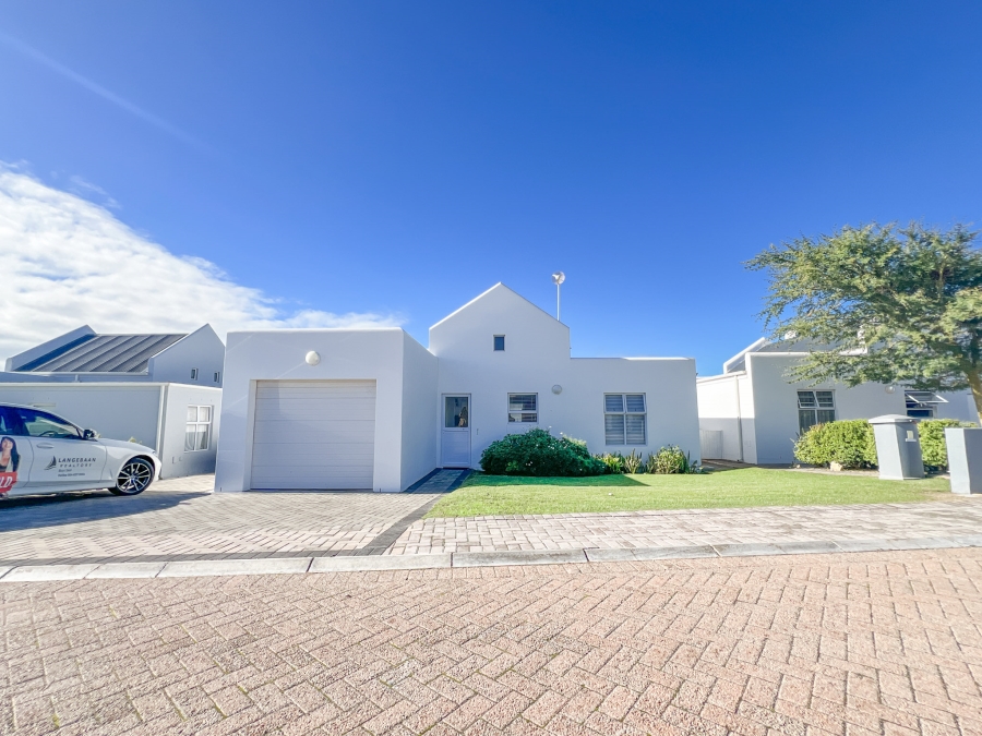 3 Bedroom Property for Sale in Laguna Hills Western Cape
